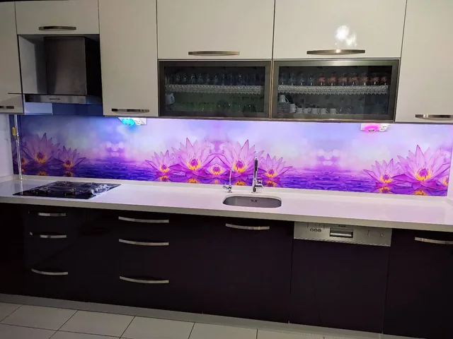 Mor Çiçek Desenli Cam Panel, Mürdüm Mutfak