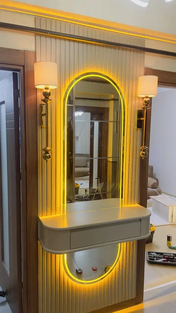 Oval Işıklı Aynalı Dresuar