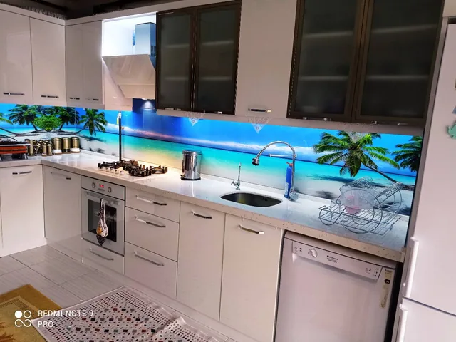 Tropik Plaj Desenli Cam Panel, Beyaz Mutfak