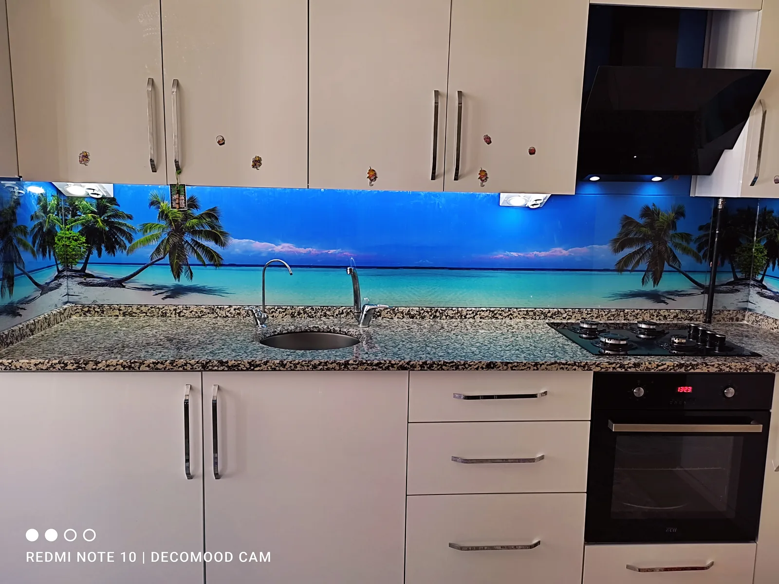 Tropik Plaj Desenli Cam Panel, Beyaz Mutfak: fotoğraf 5